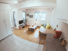Oleander Apartment